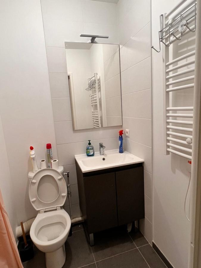 Chambre Privee Dans Un Appartement A 37 Min De Champs Elysees Sartrouville Exteriör bild